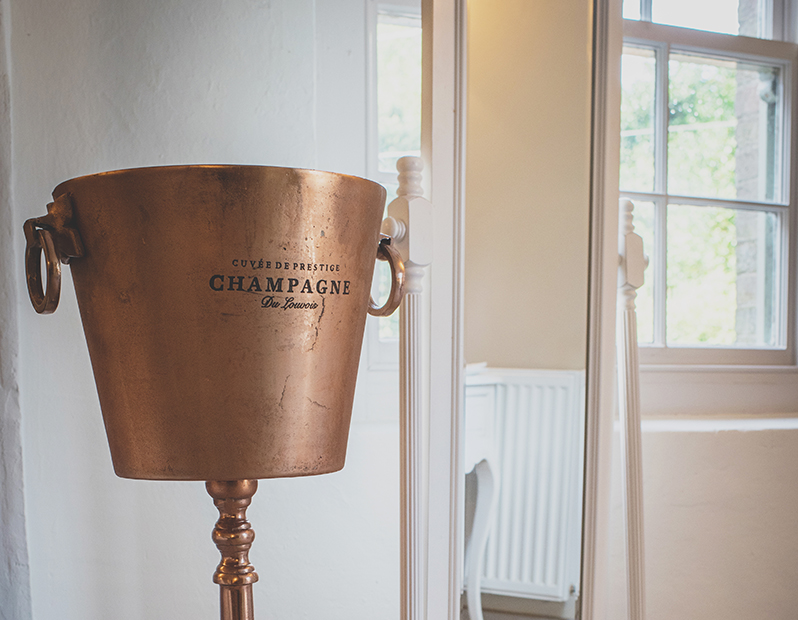 Prop Hire – Copper Ice Bucket
